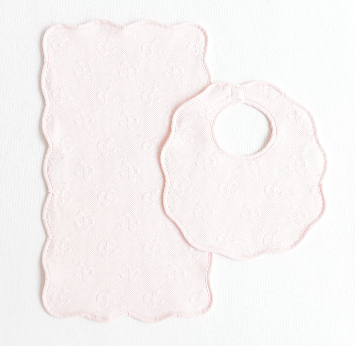 Jacquard Bows Bib & Burp Set