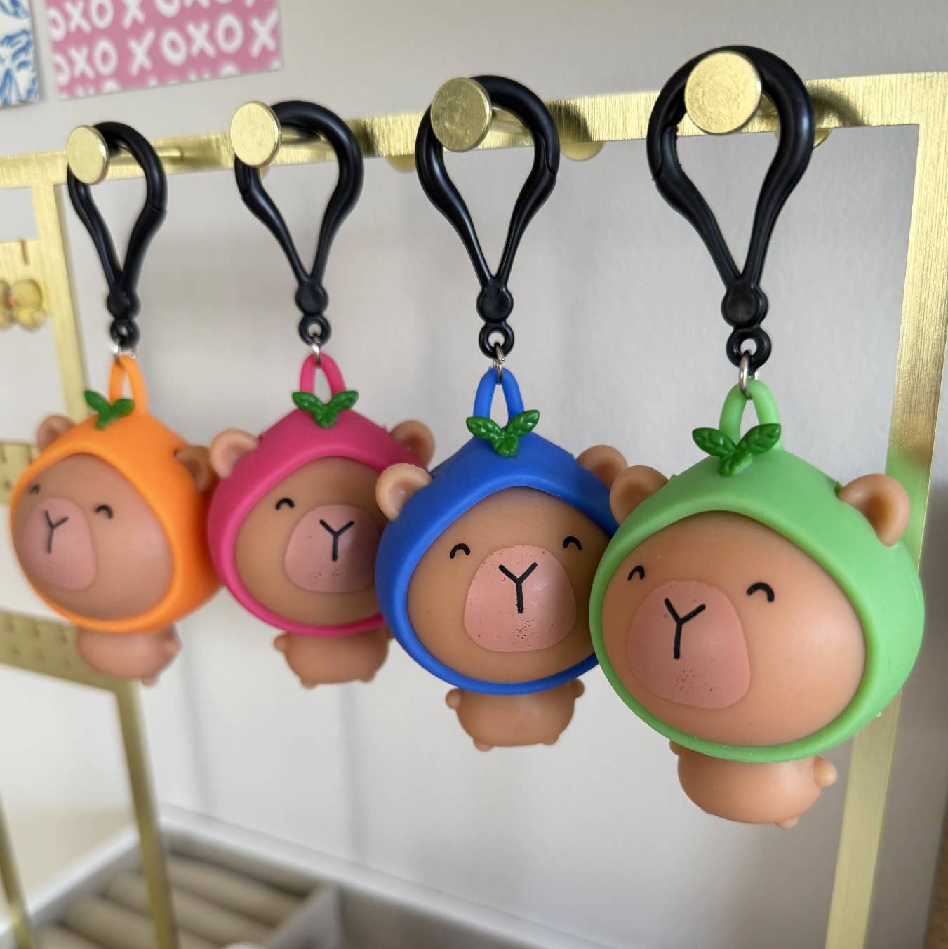 Fo Sqweezy Capybara Squish Keychains