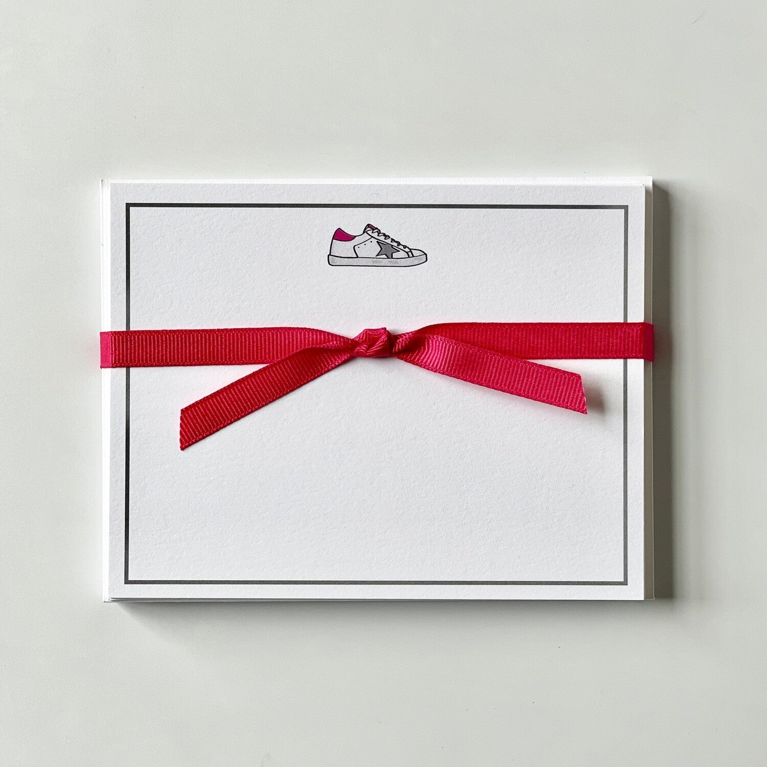 Pink Golden Goose Motif Stationery